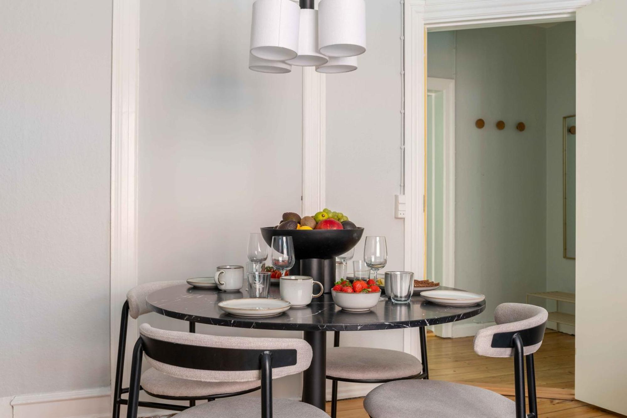 Lovely Flats In Vibrant Area Of