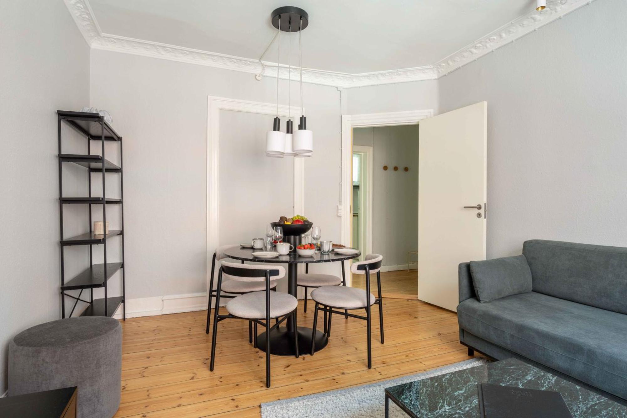 Apartment Lovely Flats In Vibrant Area Of