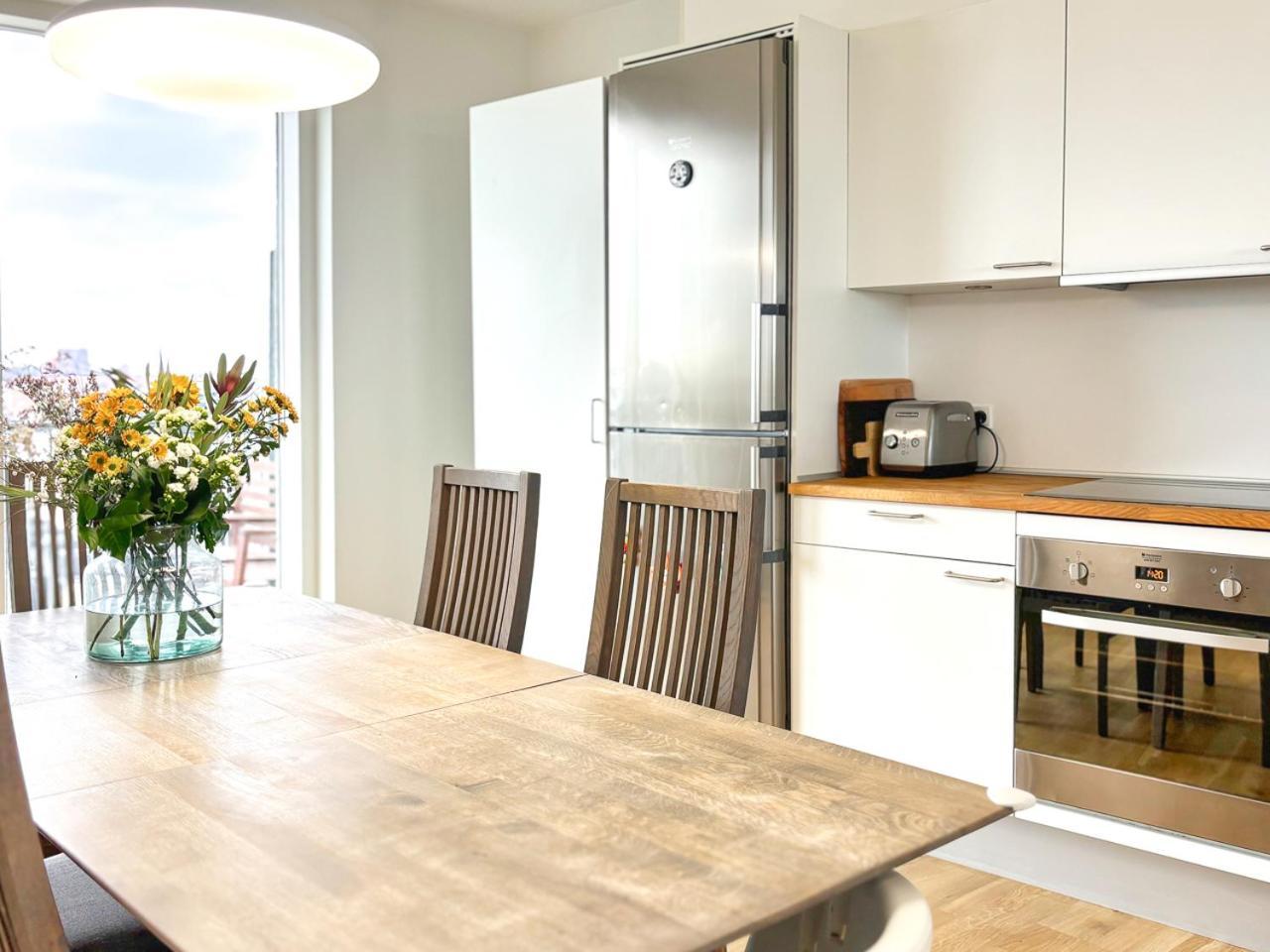 Modern With A Amazing Views Huoneisto