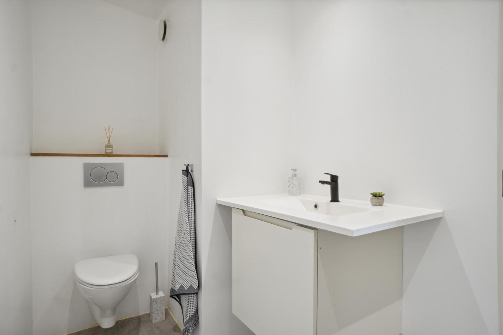 Apartment Nyrenoveret Designerbolig I Hjertet Af K *