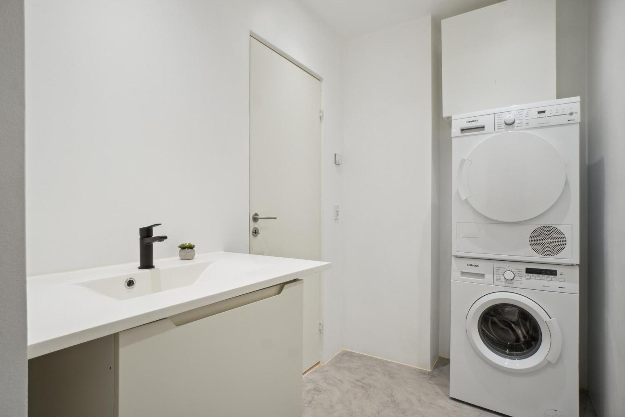 Apartment Nyrenoveret Designerbolig I Hjertet Af K *