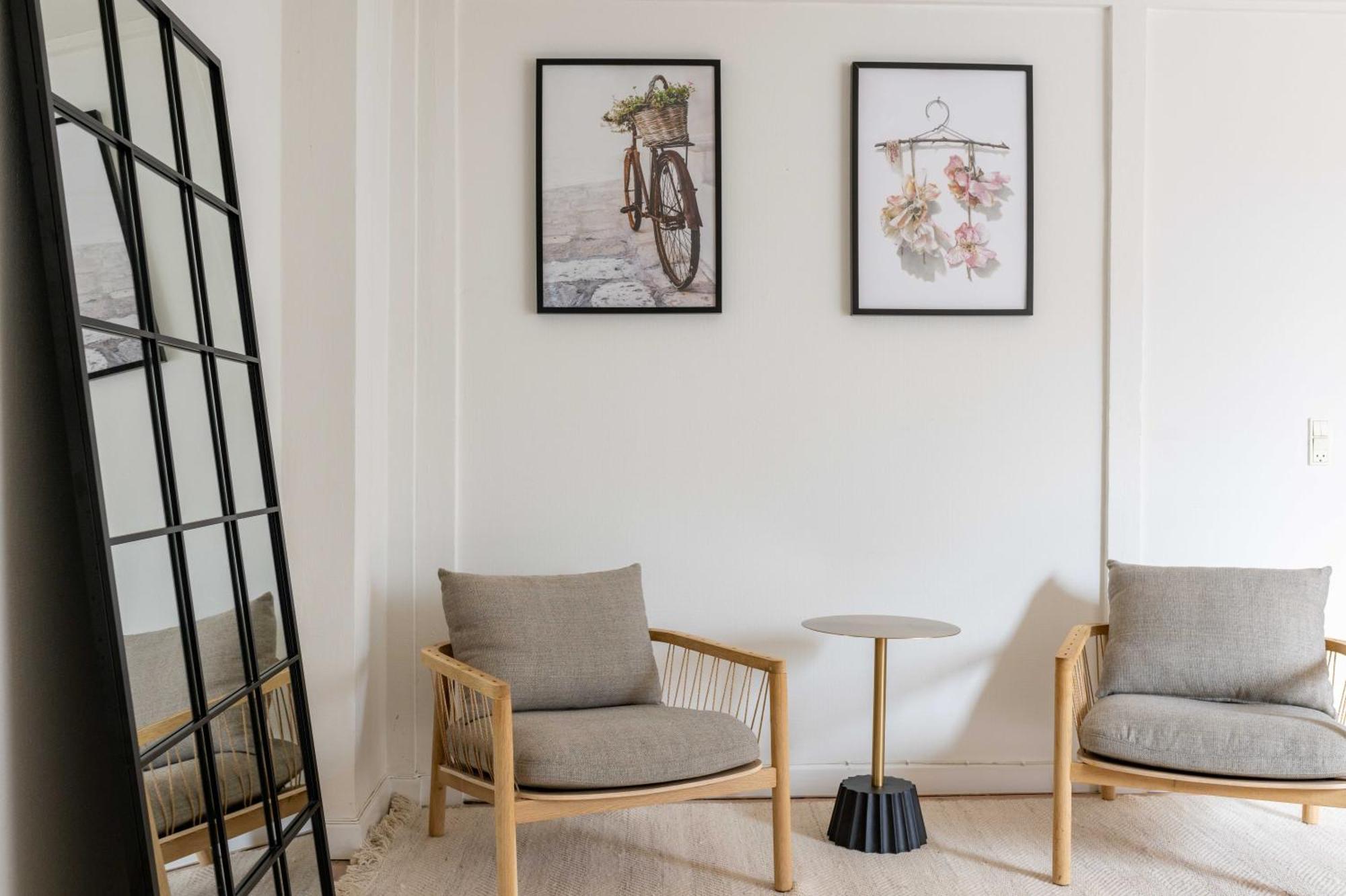 Cozy 2 Bedroom Flat In Peaceful Neighbourhood