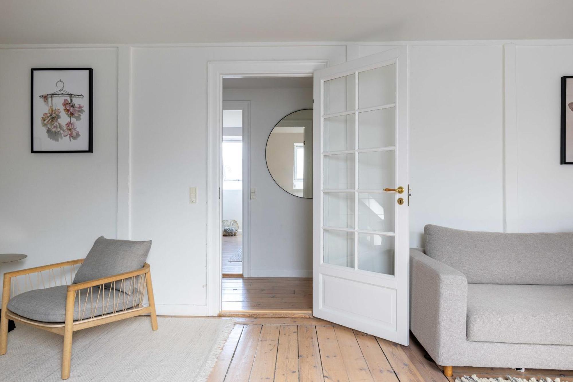 Apartment Cozy 2 Bedroom Flat In Peaceful Neighbourhood Kopenhagen