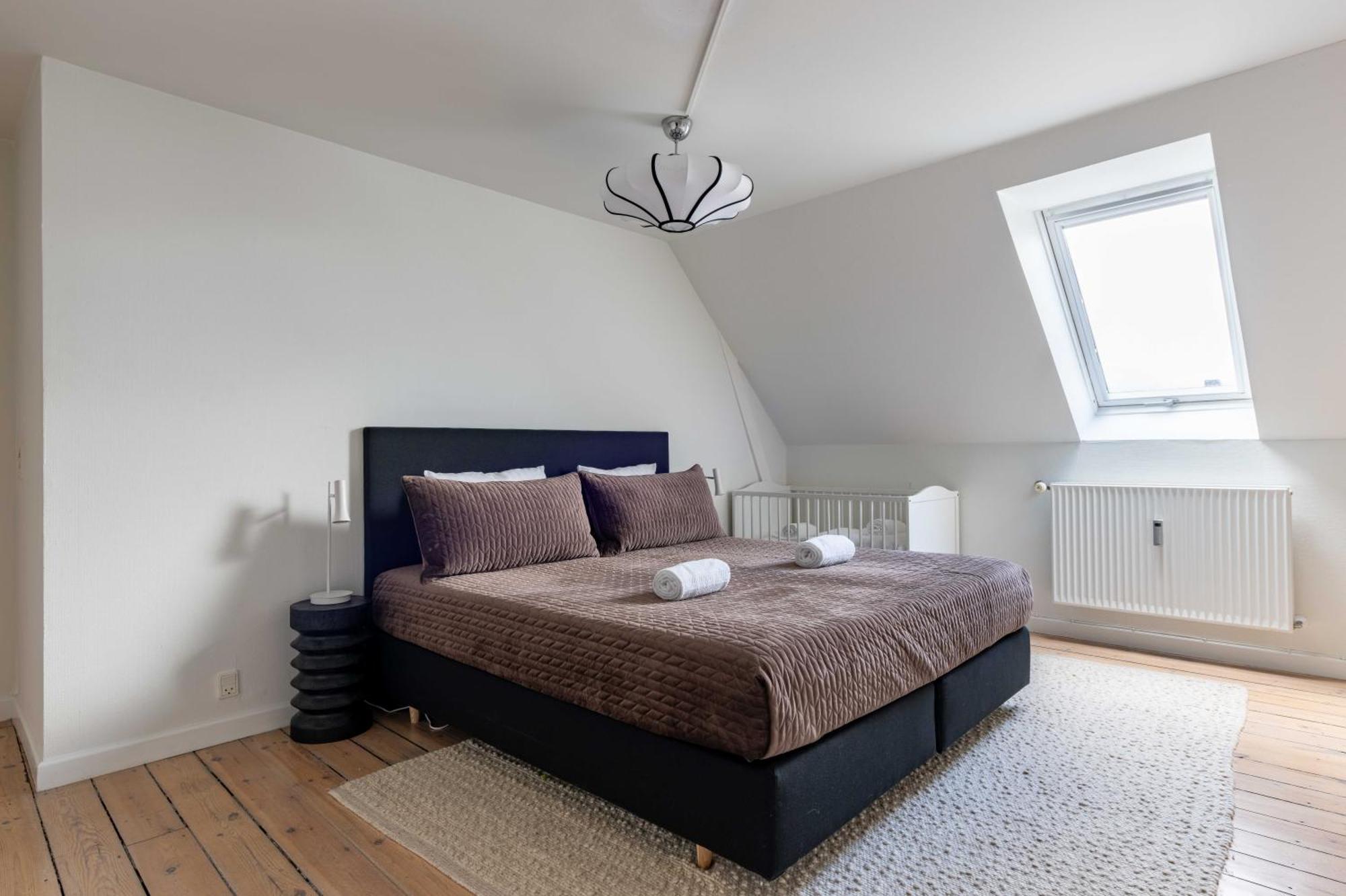 Apartment Cozy 2 Bedroom Flat In Peaceful Neighbourhood *