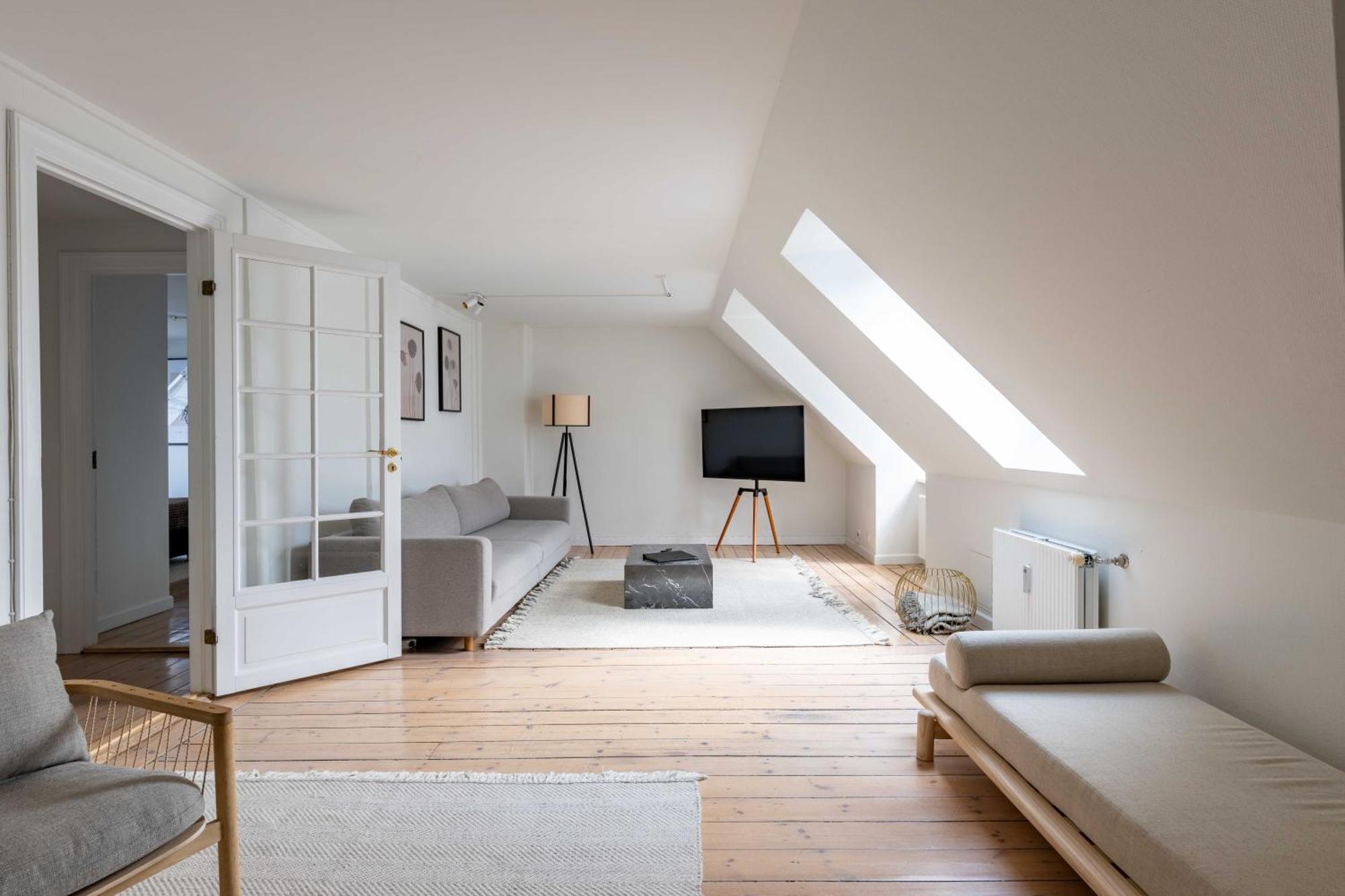 Cozy 2 Bedroom In Peaceful Neighbourhood Apartamento
