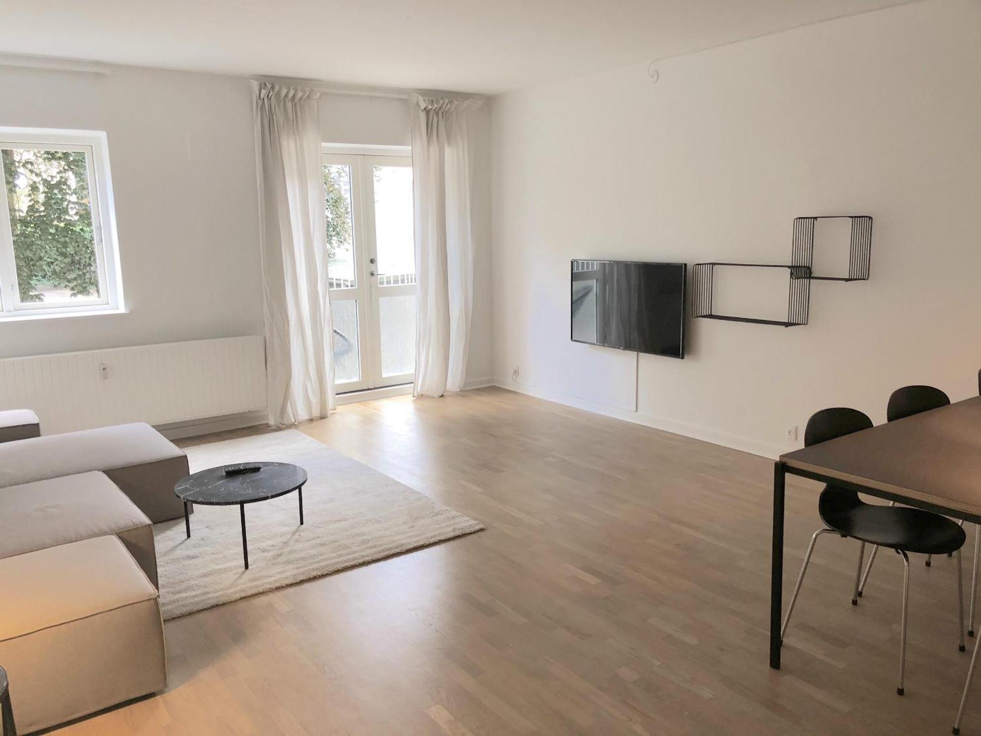 Spacious 1-bed In Frederiksberg W Balcony * Kopenhagen