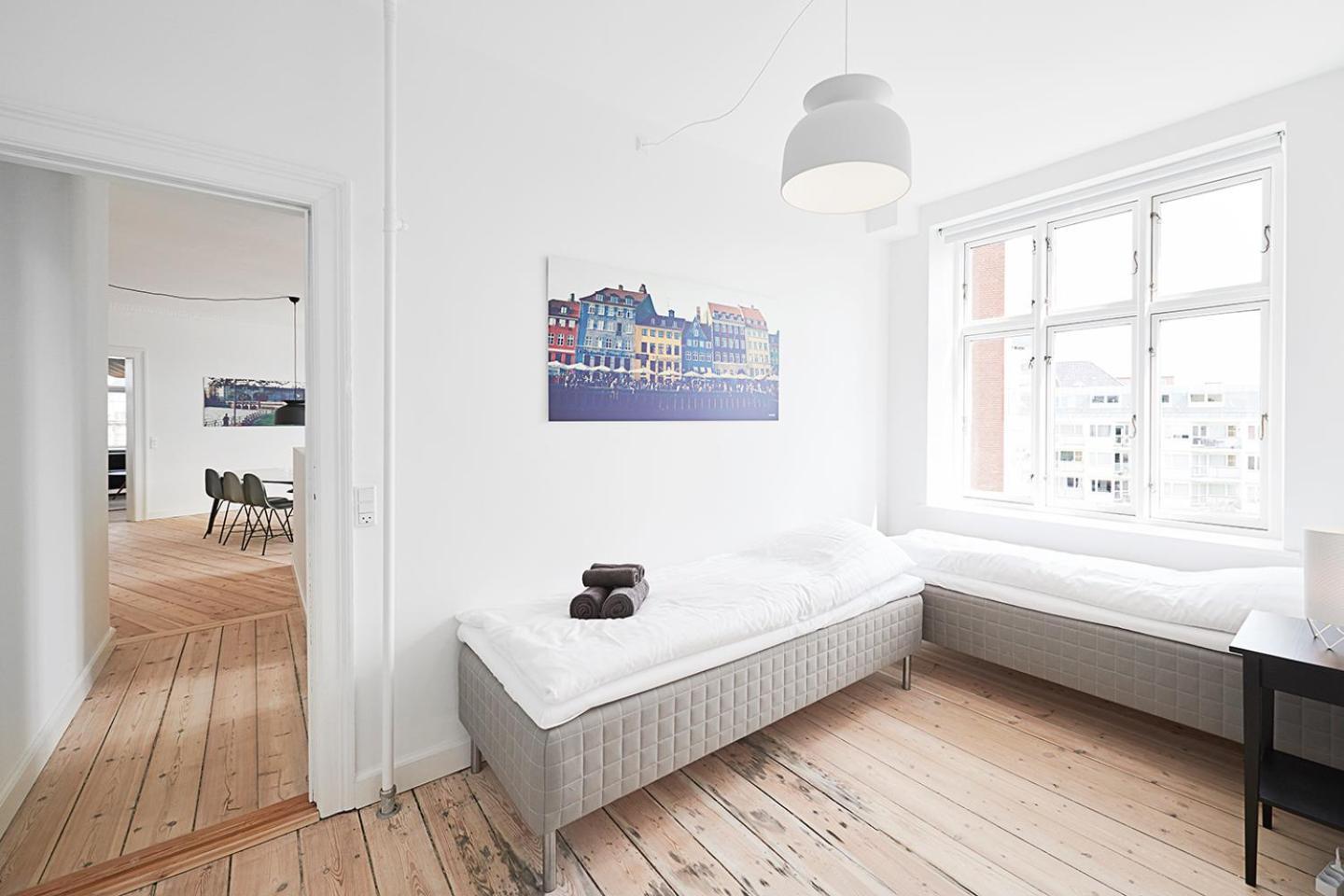 Beautiful 3-bed In Osterbro Location Apartamento *