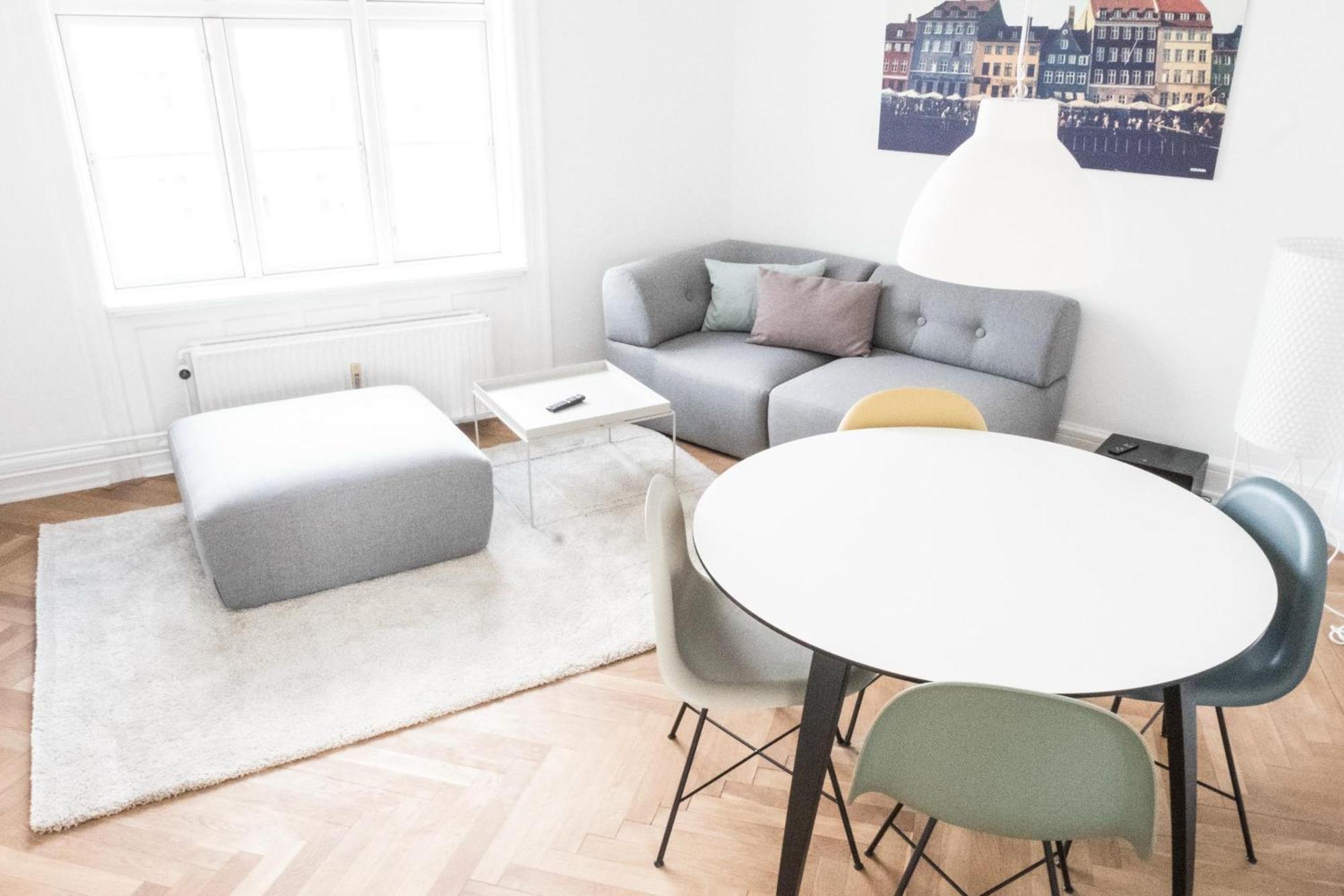 Beautiful And Bright 2-bed With Private Balcony Apartment Copenhagen