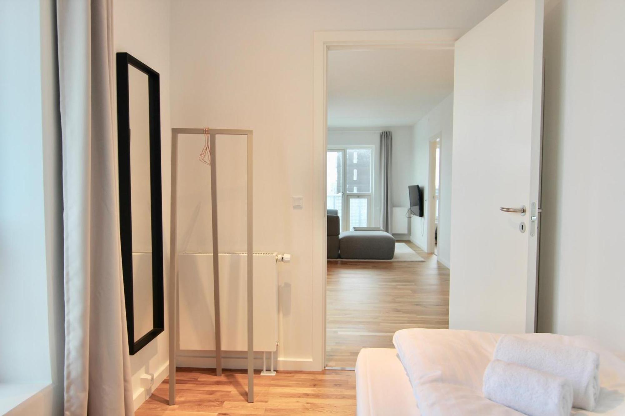 Stunning 2-bed Wbalconies And Great Views Apartment *