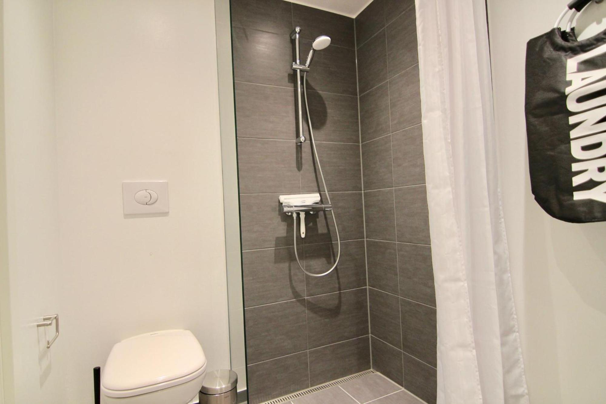 Stunning 2-bed W Balconies And Fantastic Views *