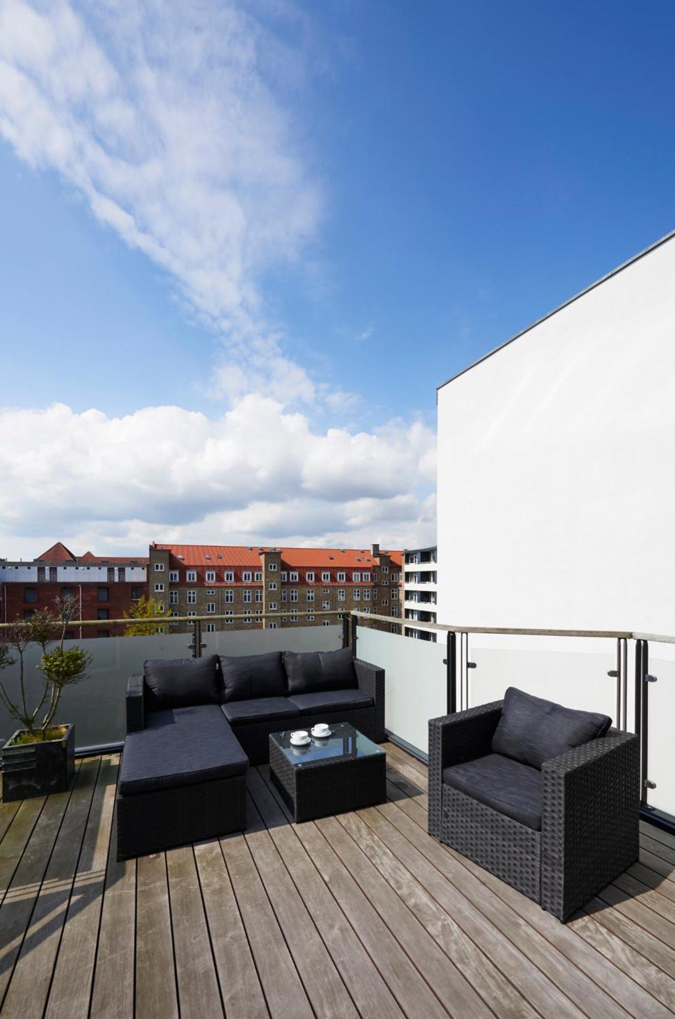 2-bed Penthouse With Elevator And Private Terrace Apartment