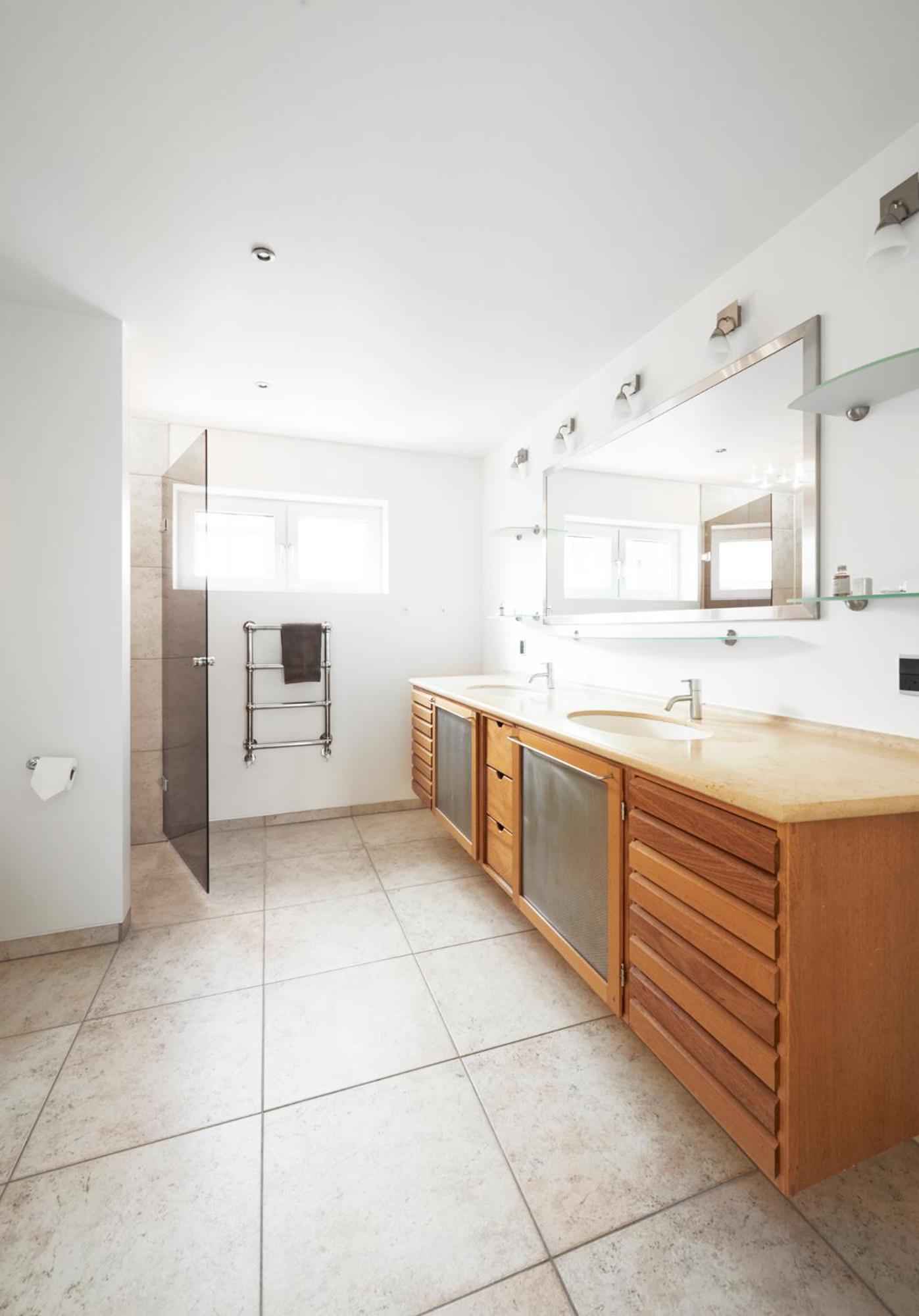 2-bed Penthouse With Elevator And Private Terrace