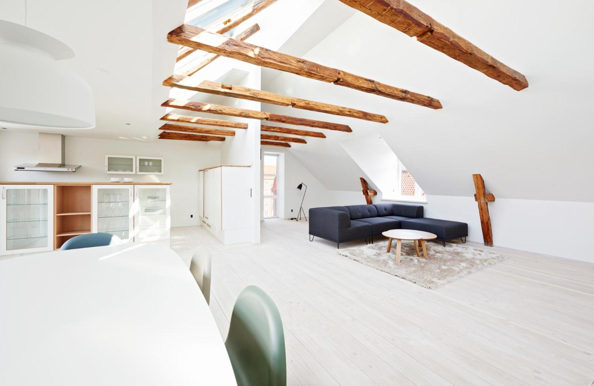 2-bed Penthouse With Elevator And Private Terrace Lejlighed
