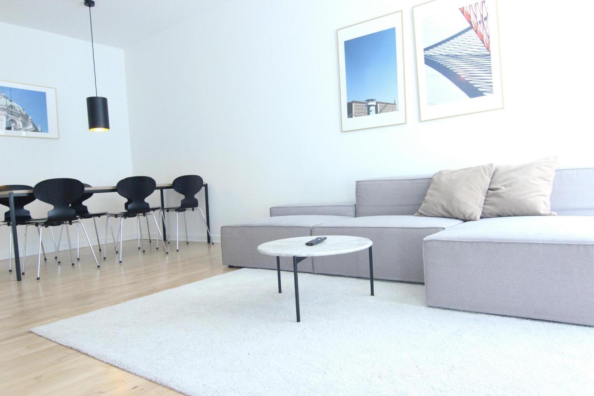 Wonderful 2-bed Wbalcony In Frederiksberg Location Apartment Copenhagen