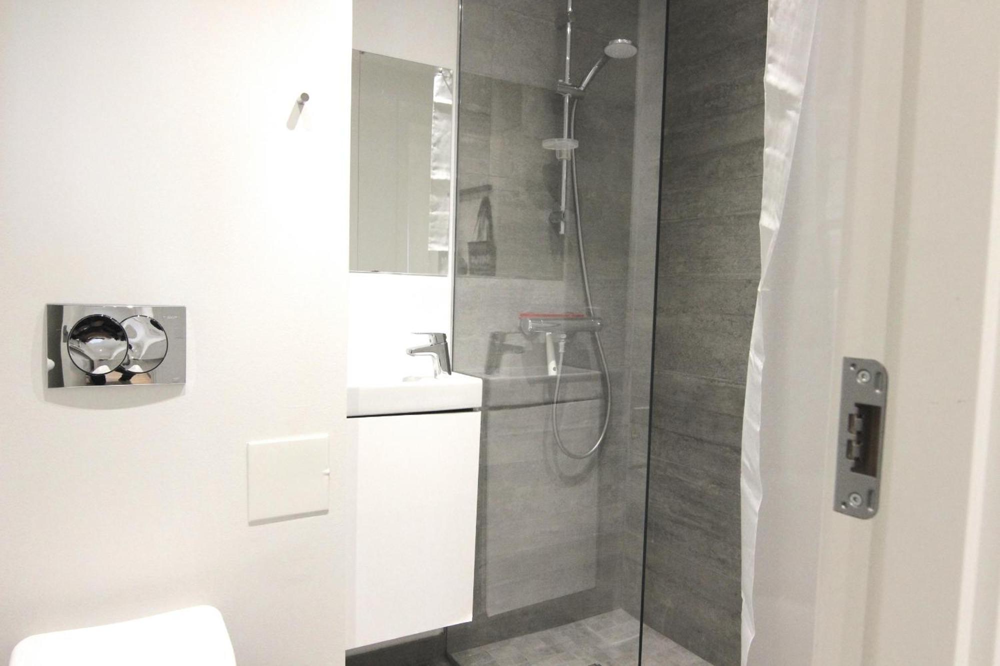 Apartment Wonderful 2-bed Wbalcony In Frederiksberg Location *
