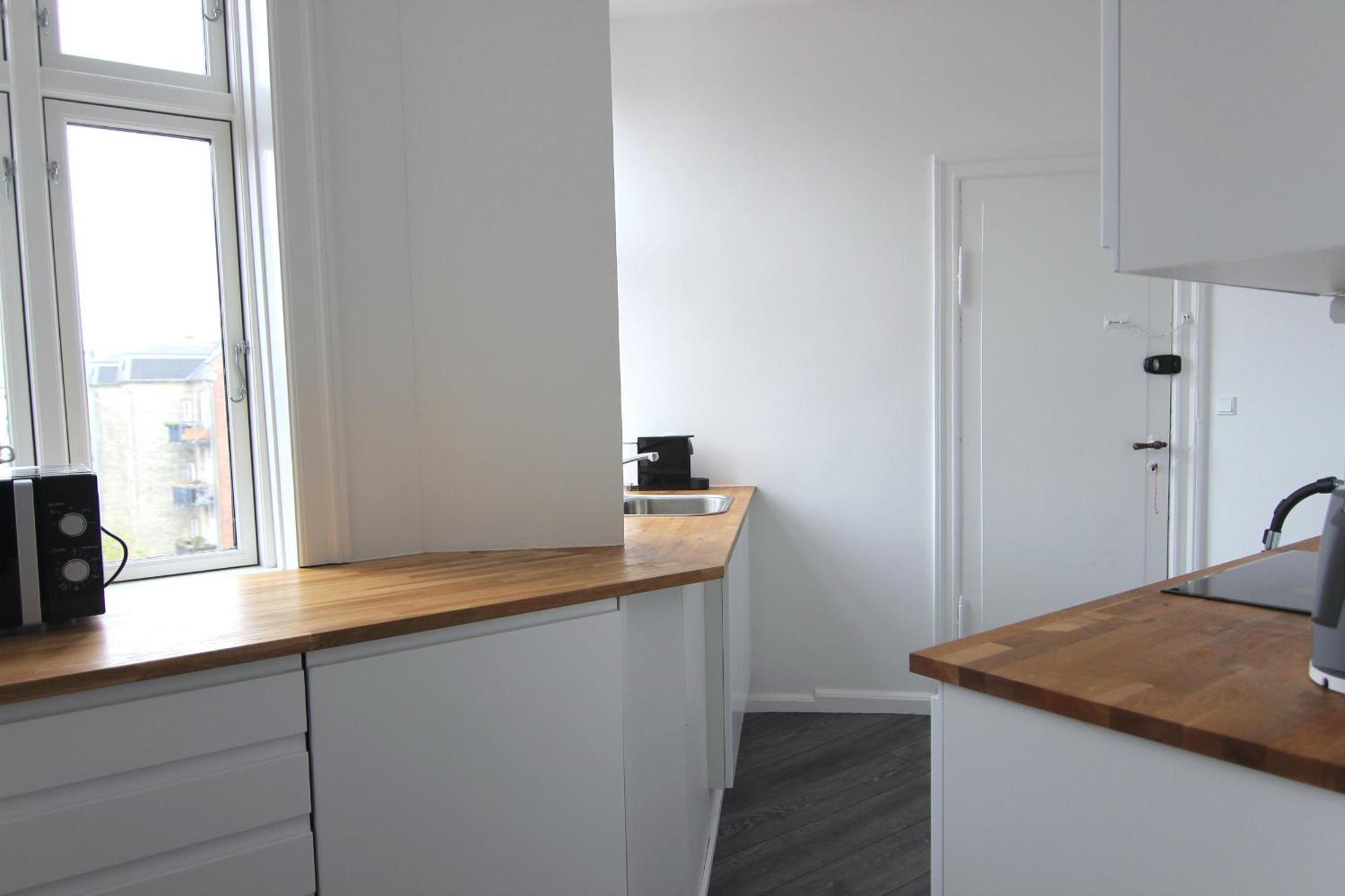 Beautiful 2-bed In Frederiksberg C W Balcony Copenhague