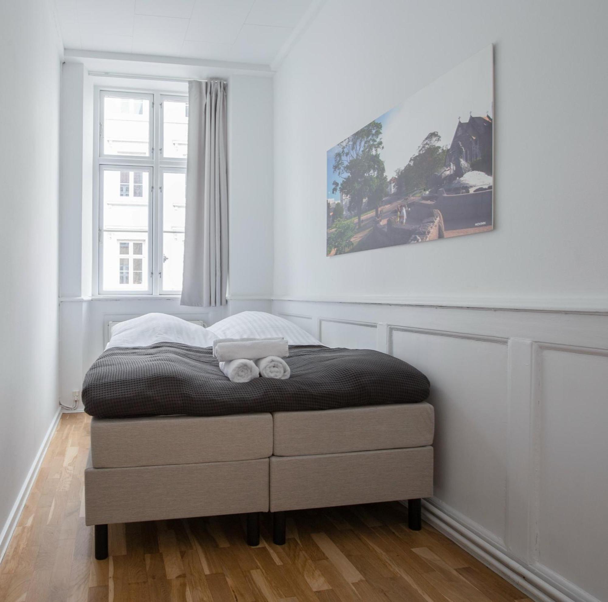 Beautiful 2-bed In Location Apartment
