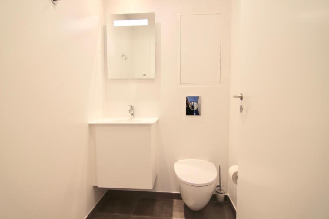 Apartment Fantastic 2-bed Wbalcony In North Habour