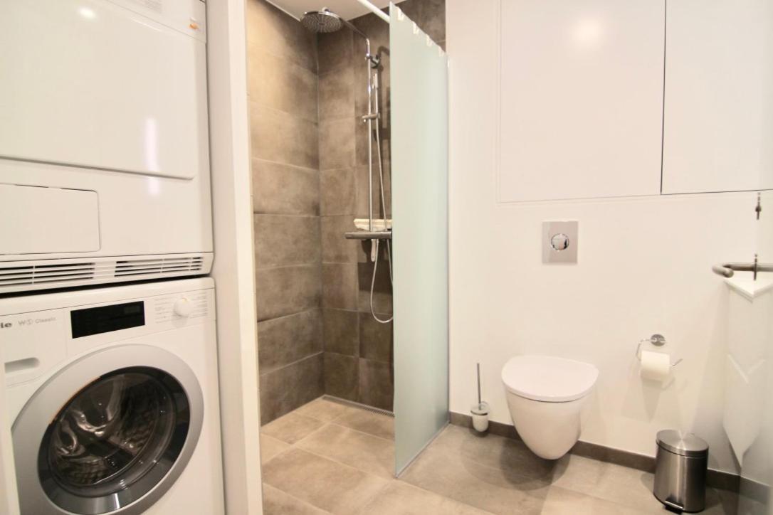 Fantastic 2-bed Wbalcony In North Habour *