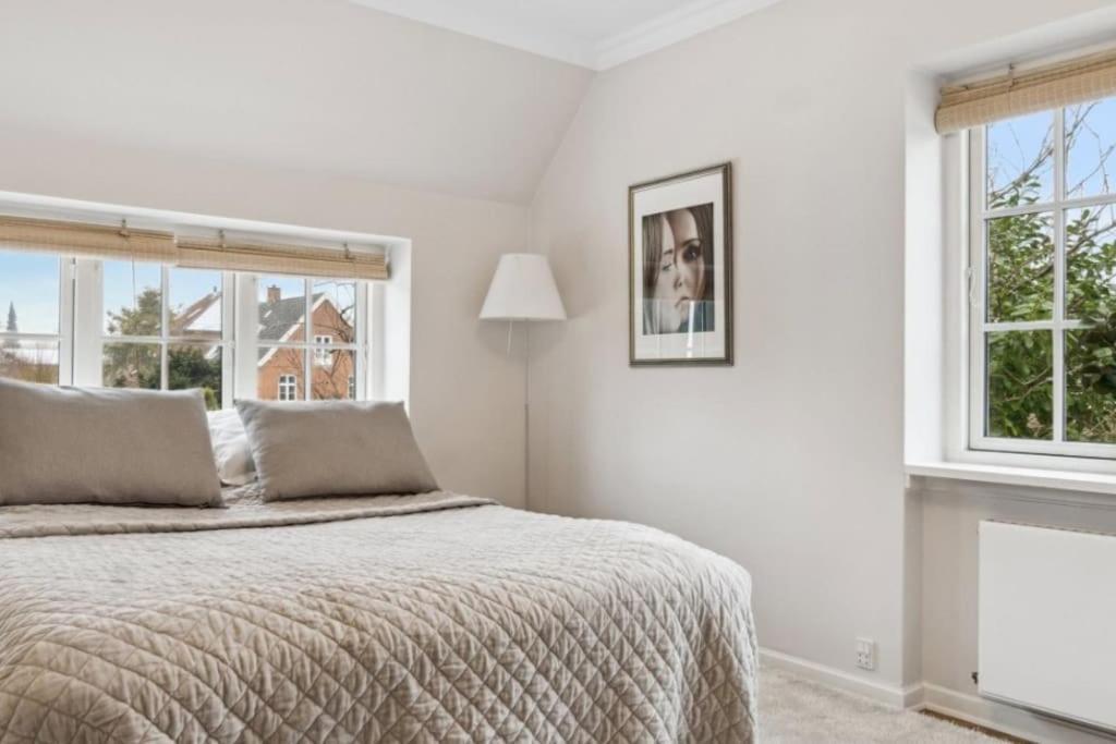 Huge In Hellerup With A Large Garden - Very Close To Villa Copenhagen