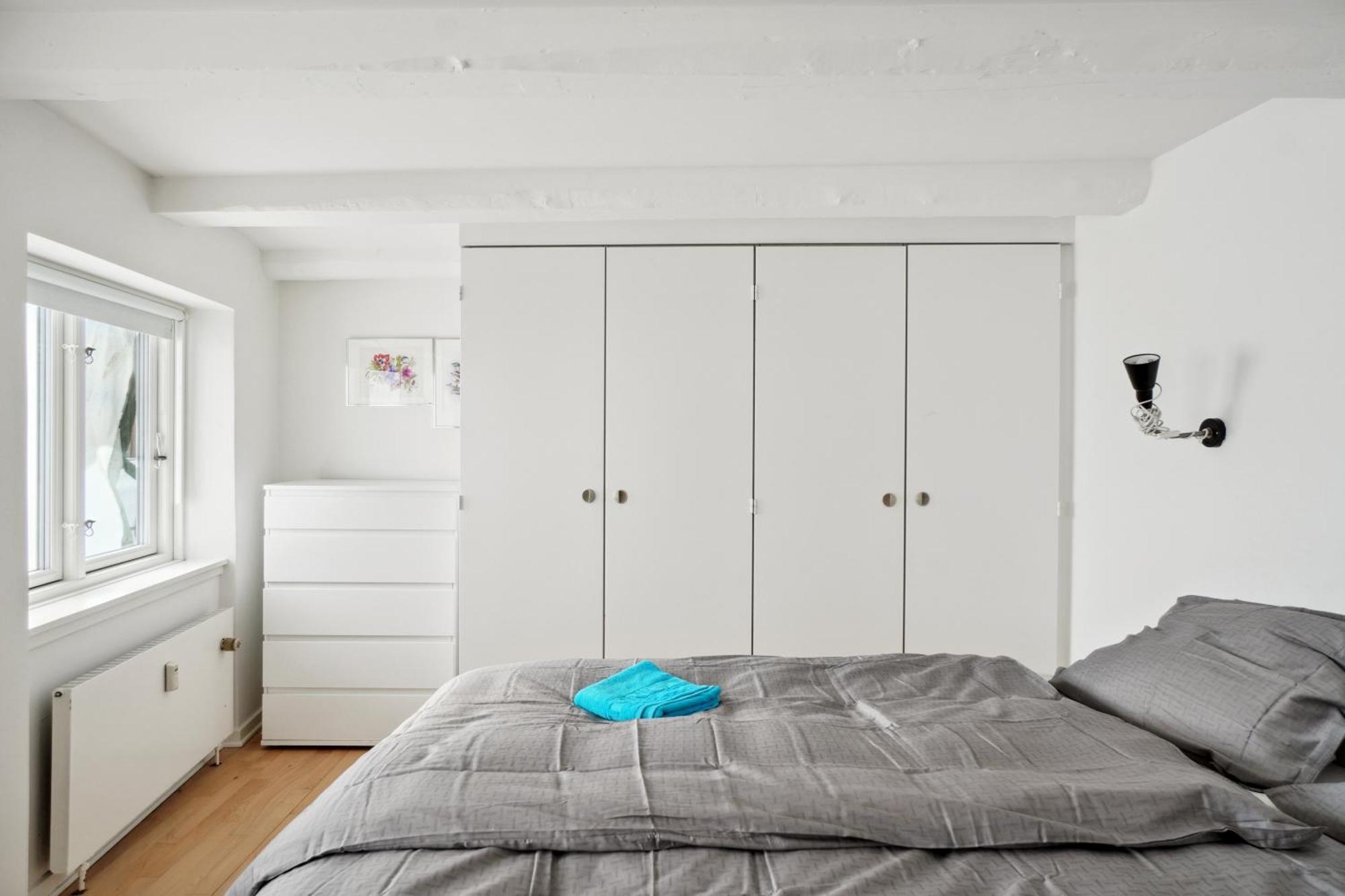 Lejlighed In Laksegade: 1br 300m From Kgs Nytorv