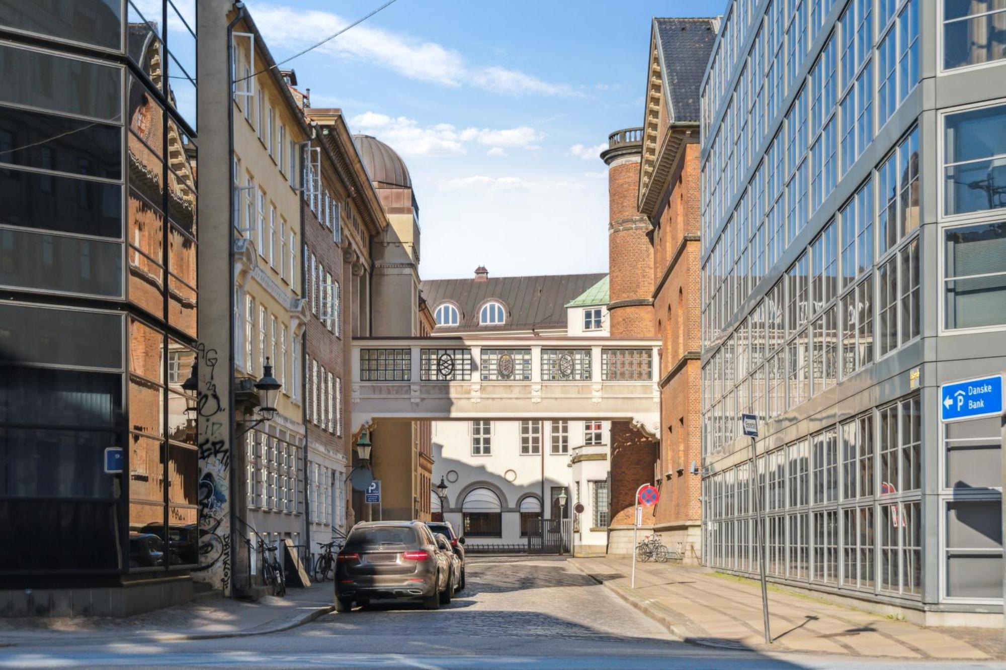 In Laksegade: 1br 300m From Kgs Nytorv Lejlighed