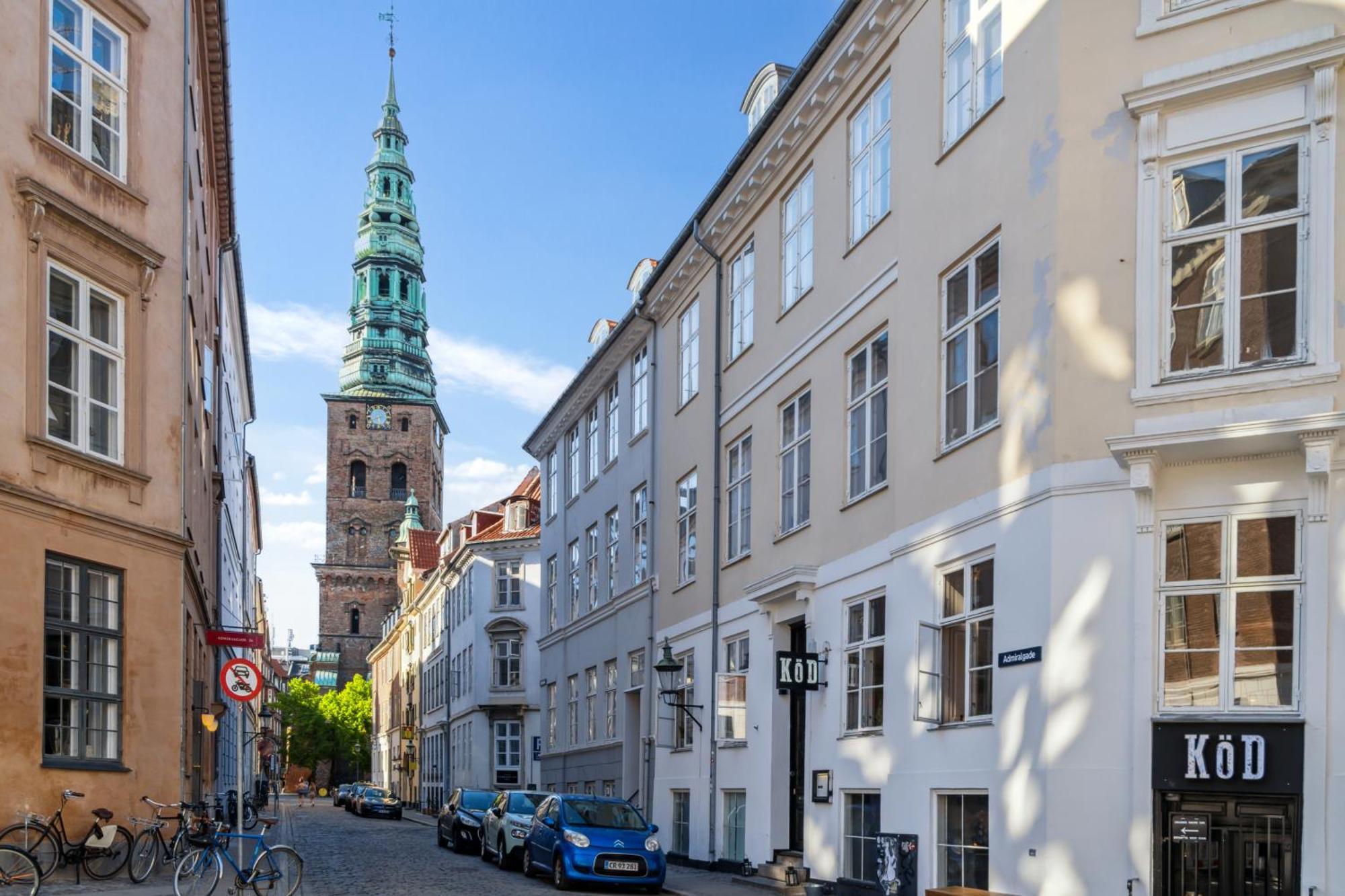 Lejlighed In Laksegade: 1br 300m From Kgs Nytorv København