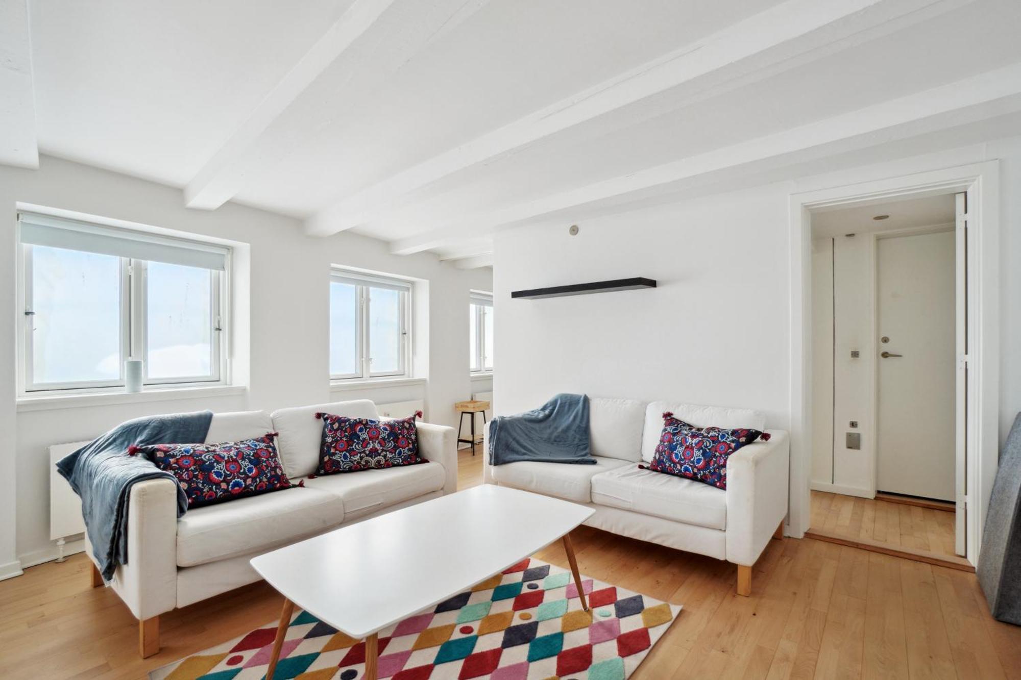 In Laksegade: 1br 300m From Kgs Nytorv