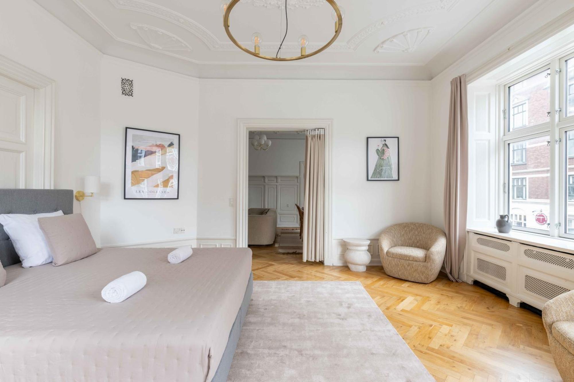 Large Flats In By Tivoli Gardens Apartment Copenhagen