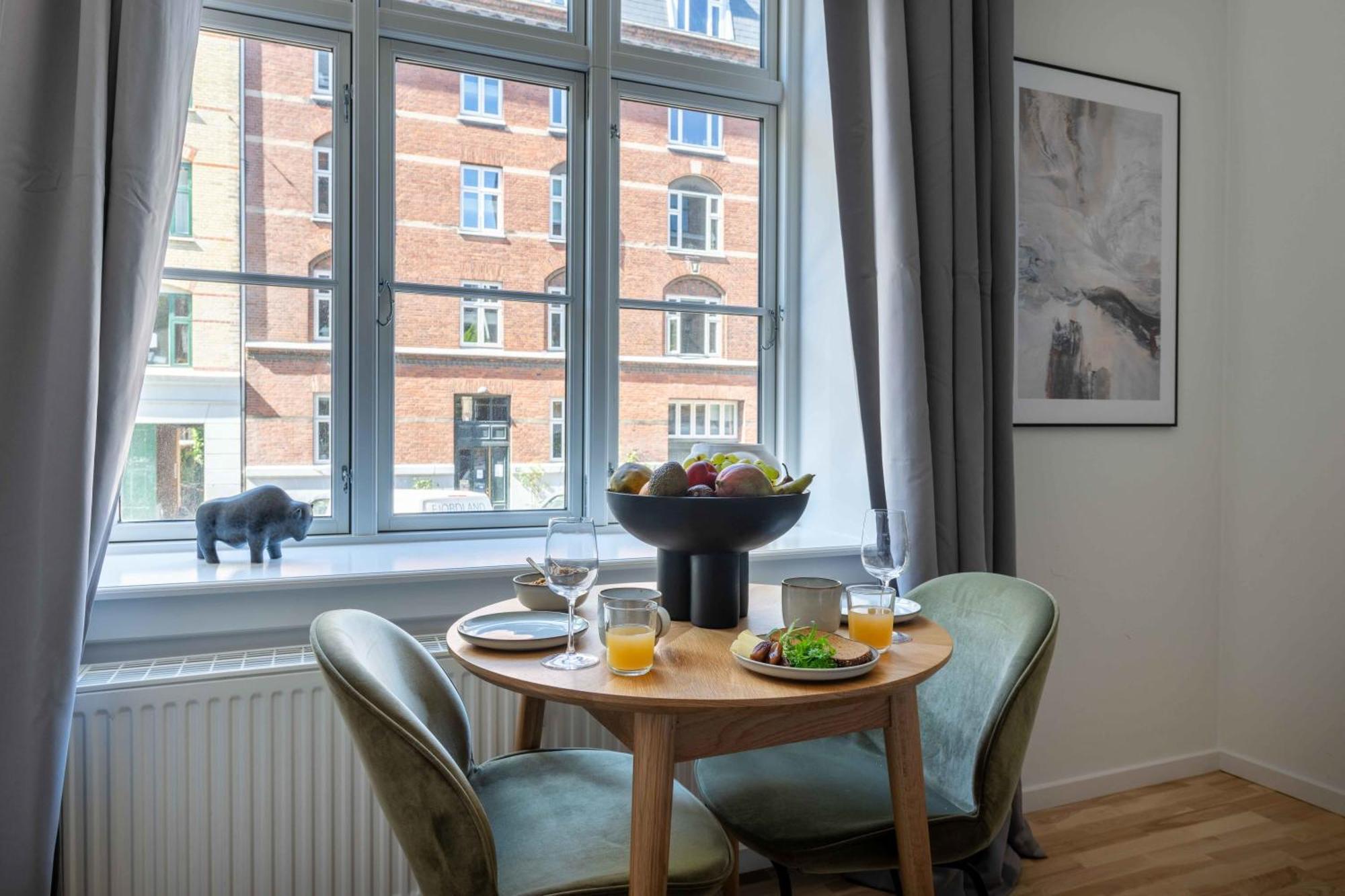 Perfect Couples Retreat In Urban Area Apartment Copenhagen