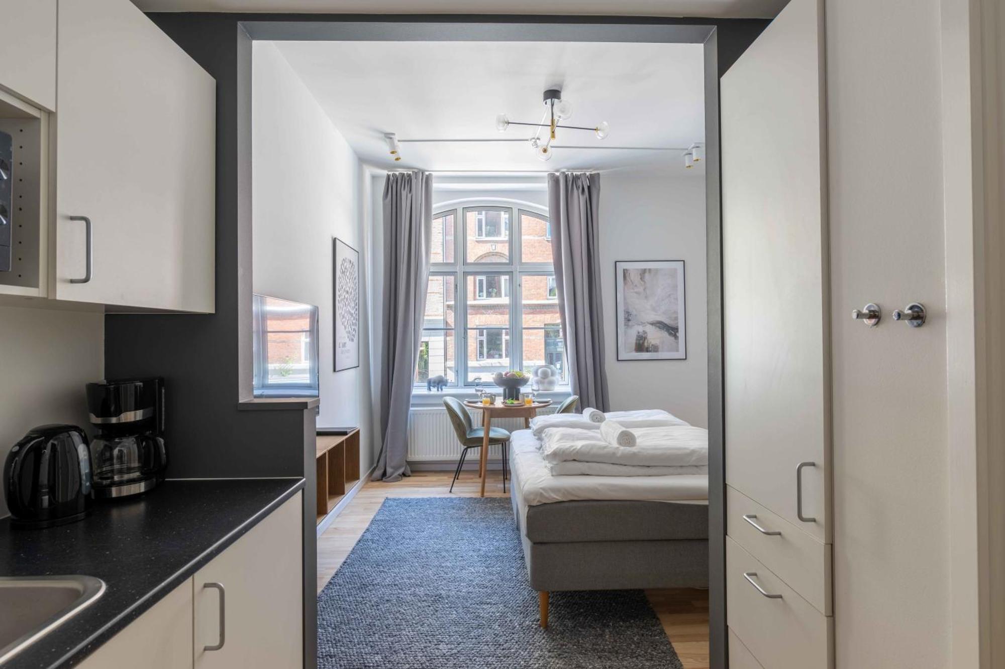 Perfect Couples Retreat In Urban Area Apartment *