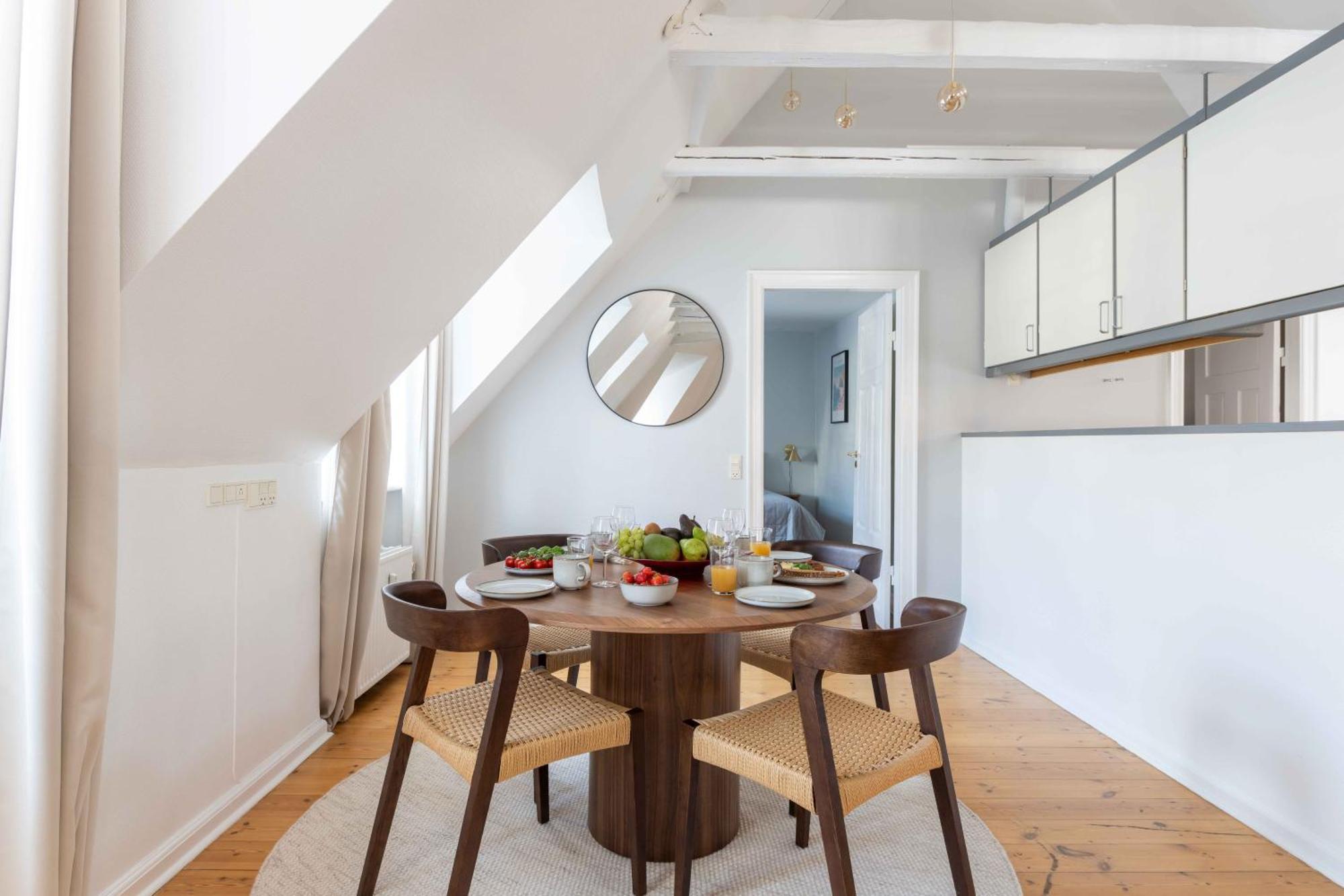 Apartment Unique W Exposed Beams Next To Tivoli *