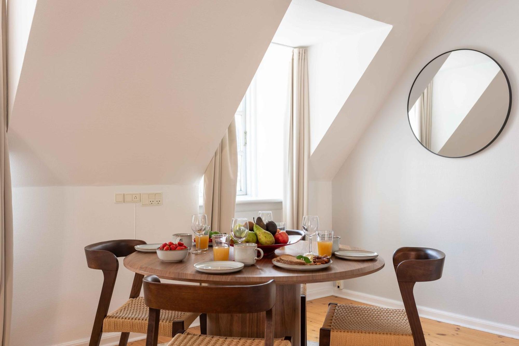 Apartment Unique W Exposed Beams Next To Tivoli Copenhagen