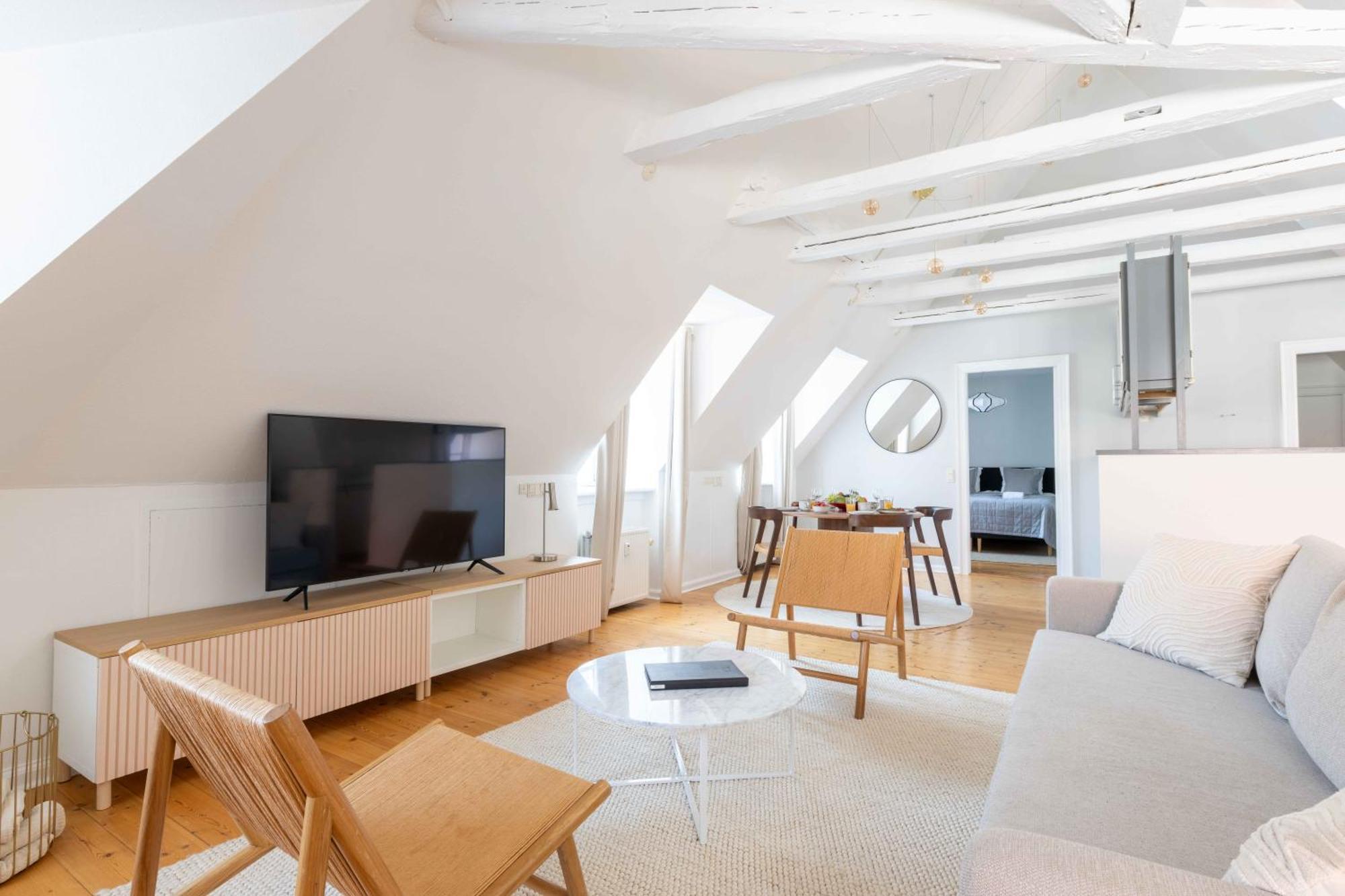 Apartment Unique W Exposed Beams Next To Tivoli Copenhagen