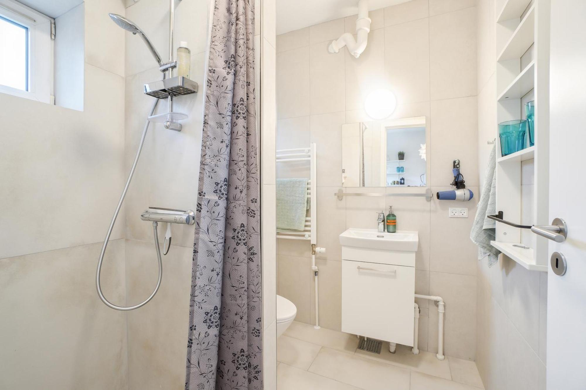 Apt-close To -near Airport-metro-beach