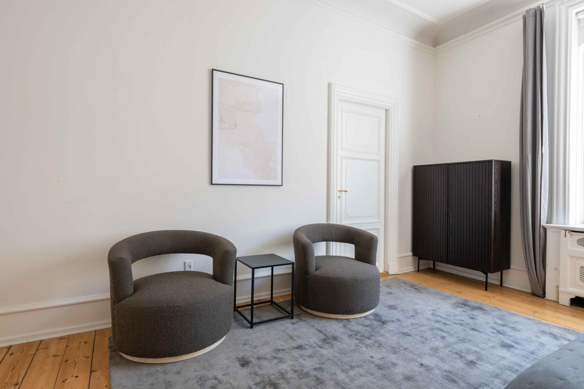 Lovely 3br Manor Flat 5 Min From Tivoli Gardens *