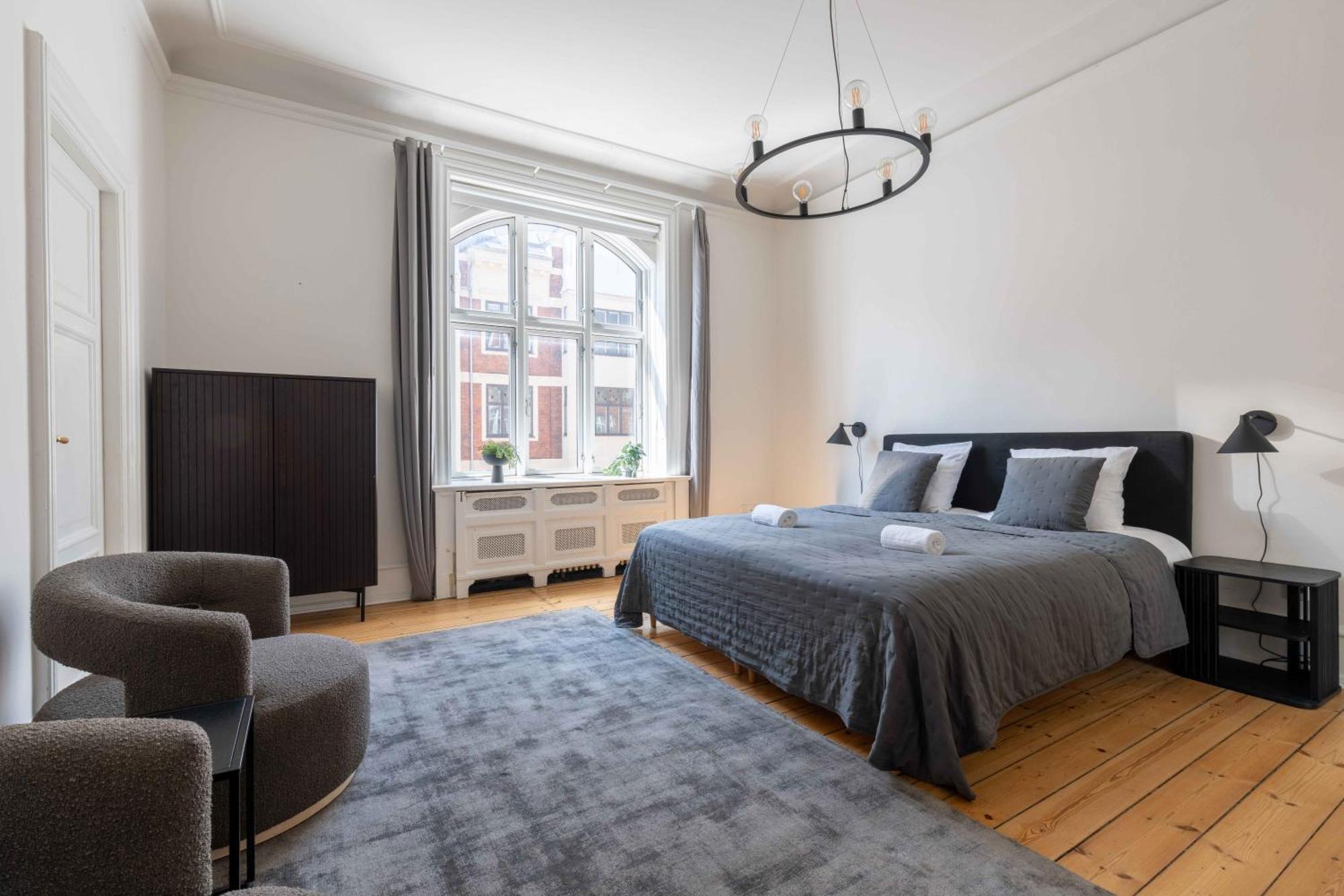 Lovely 3br Manor Flat 5 Min From Tivoli Gardens Copenhagen