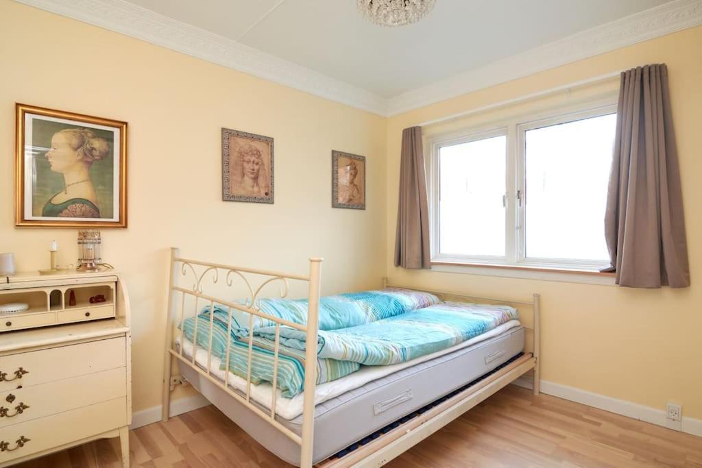 Classic Groundfloor With Patio Close To Metro Apartment Kopenhagen