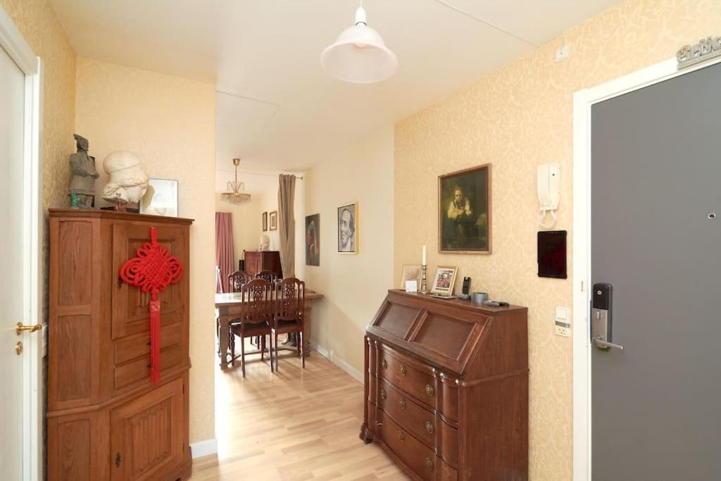 Classic Groundfloor With Patio Close To Metro Copenhagen