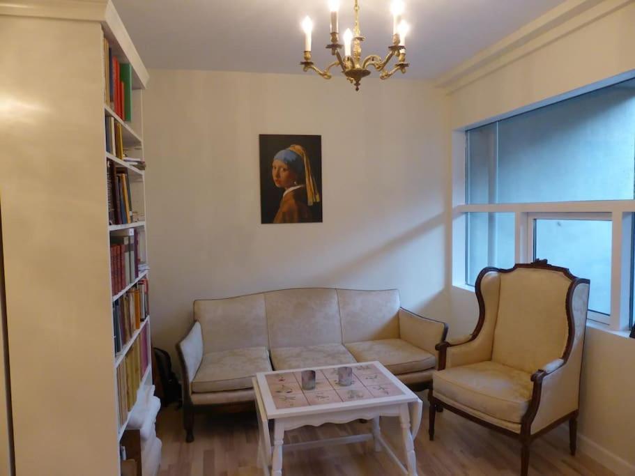 Classic Groundfloor With Patio Close To Metro * Copenhagen