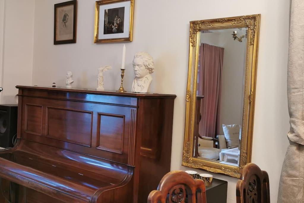 Apartment Classic Groundfloor With Patio Close To Metro Kopenhagen