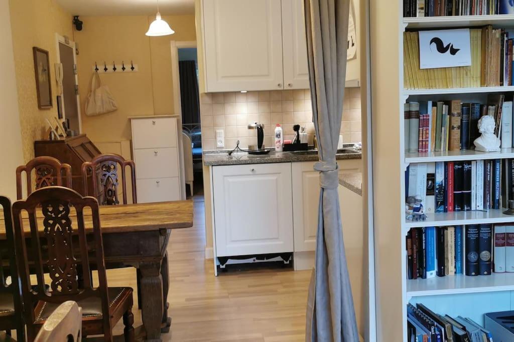 Classic Groundfloor With Patio Close To Metro Copenhagen