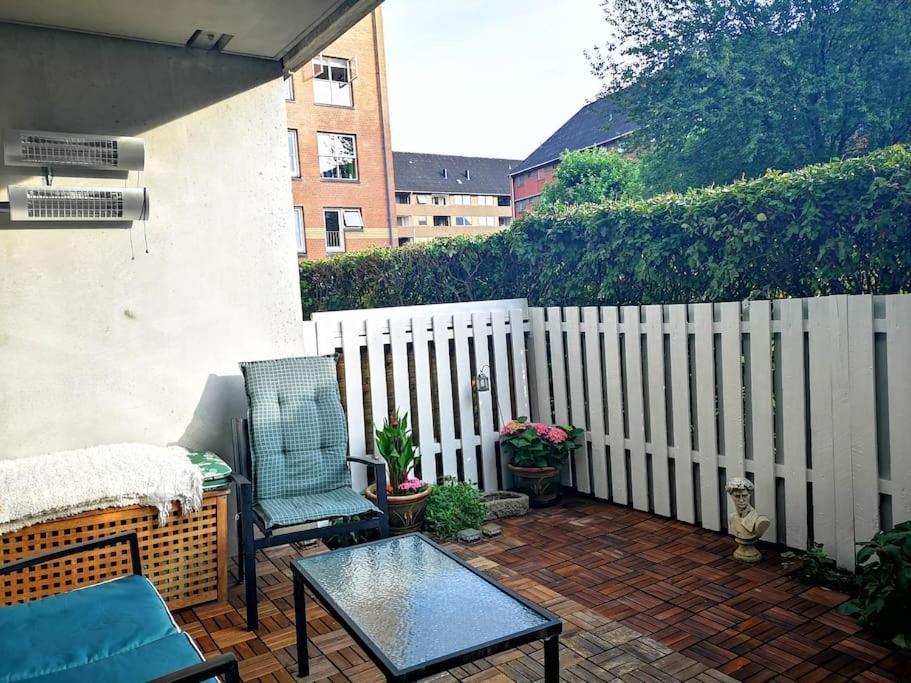 Classic Groundfloor With Patio Close To Metro Apartment Copenhagen