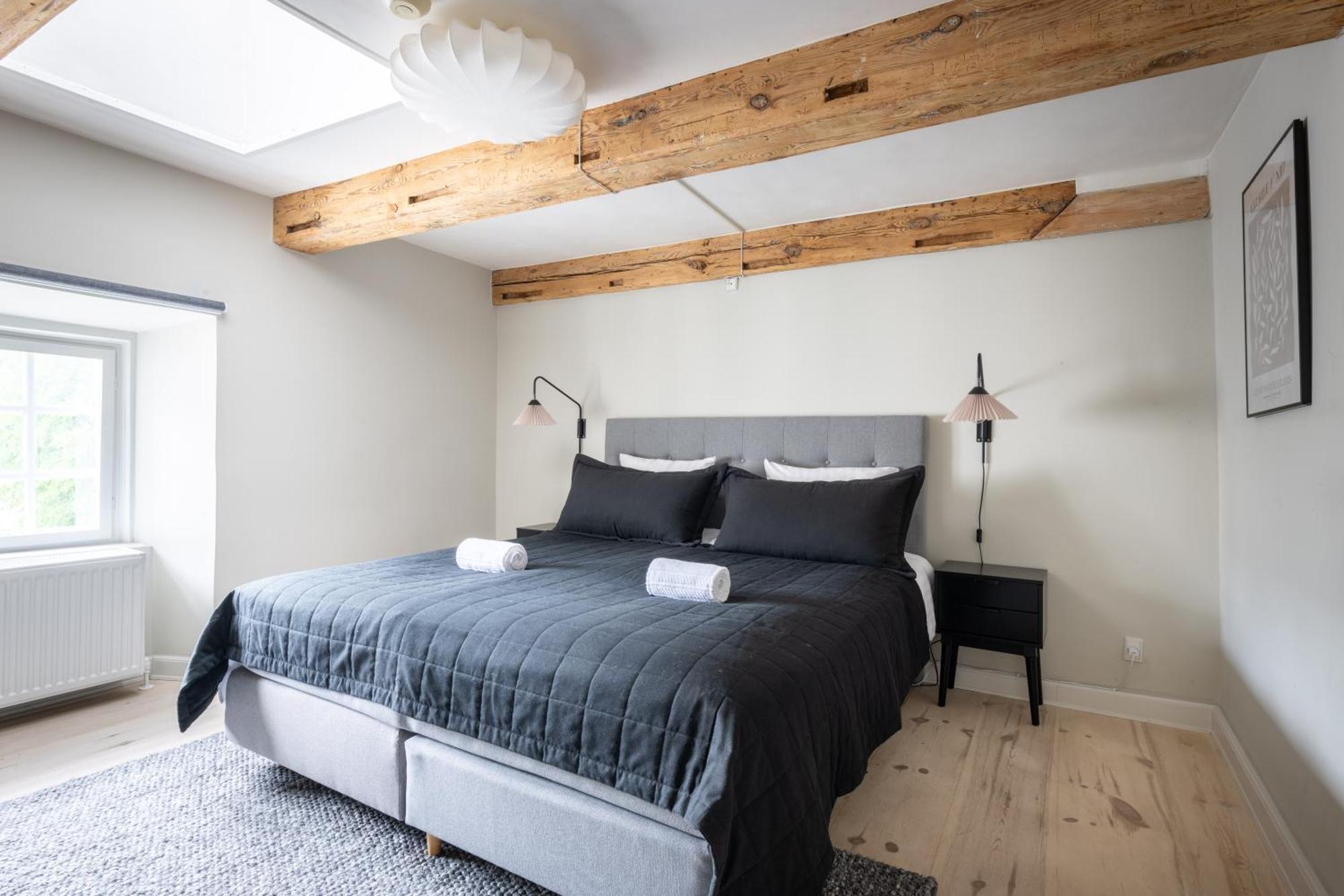 With Exposed Ceiling Beams København