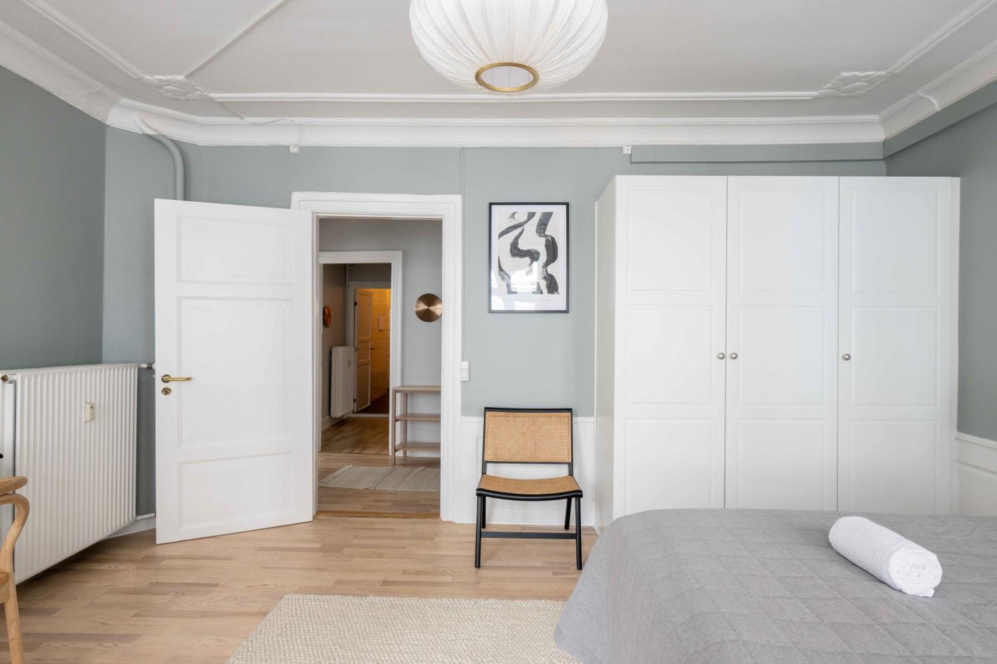 Spacious Tivoli Gardens W 3 Bedrooms Apartment