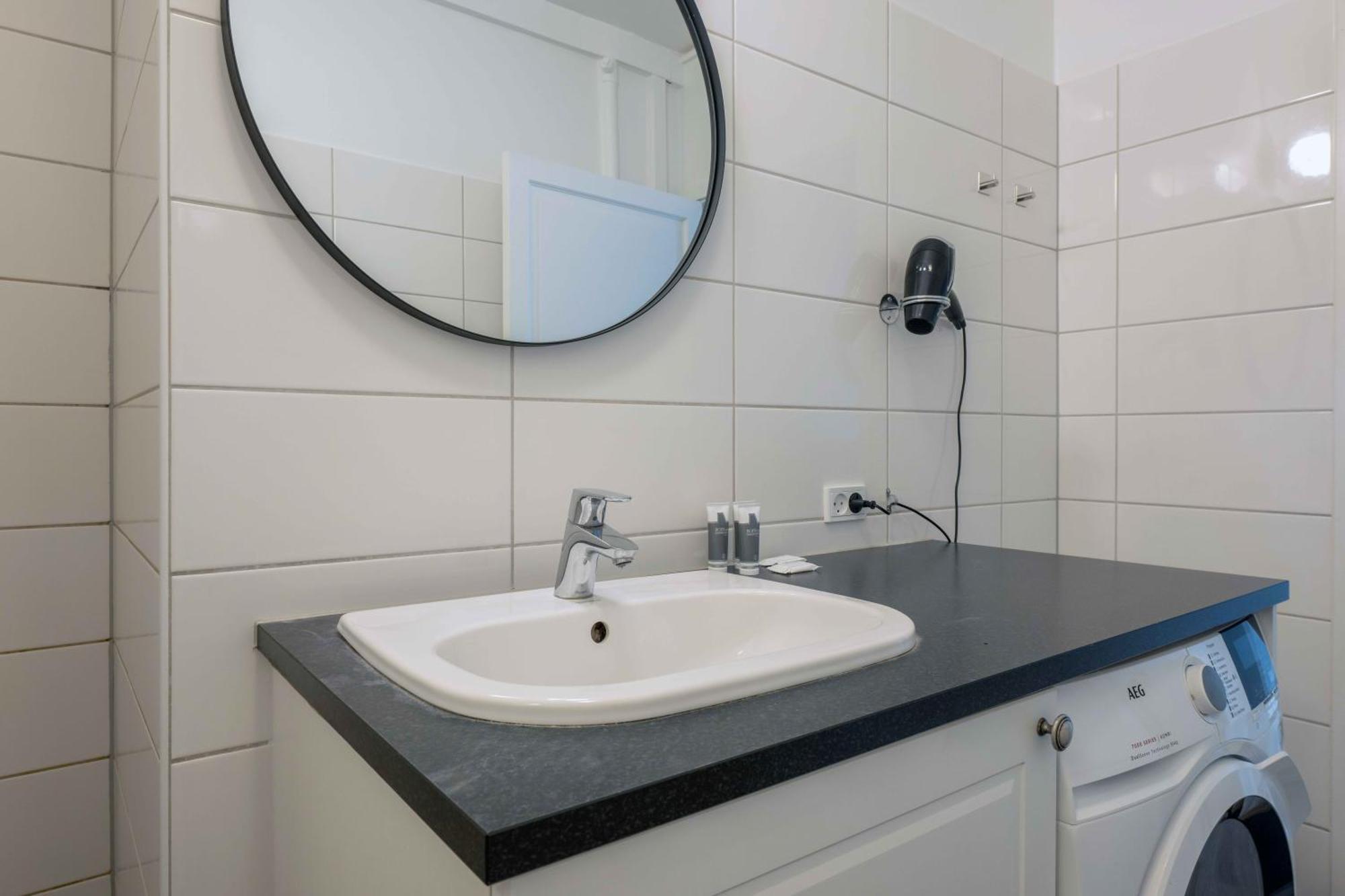 Spacious Tivoli Gardens W 3 Bedrooms *