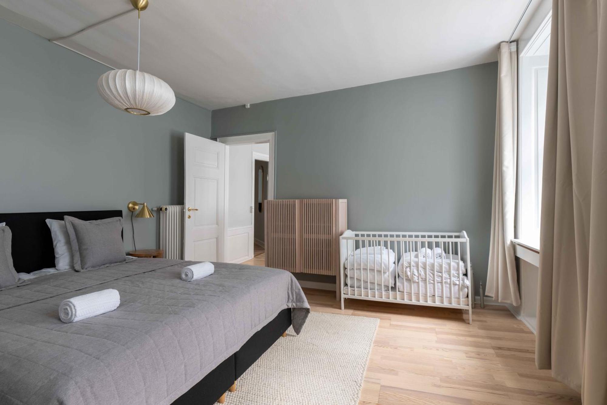 Apartment Spacious Tivoli Gardens W 3 Bedrooms