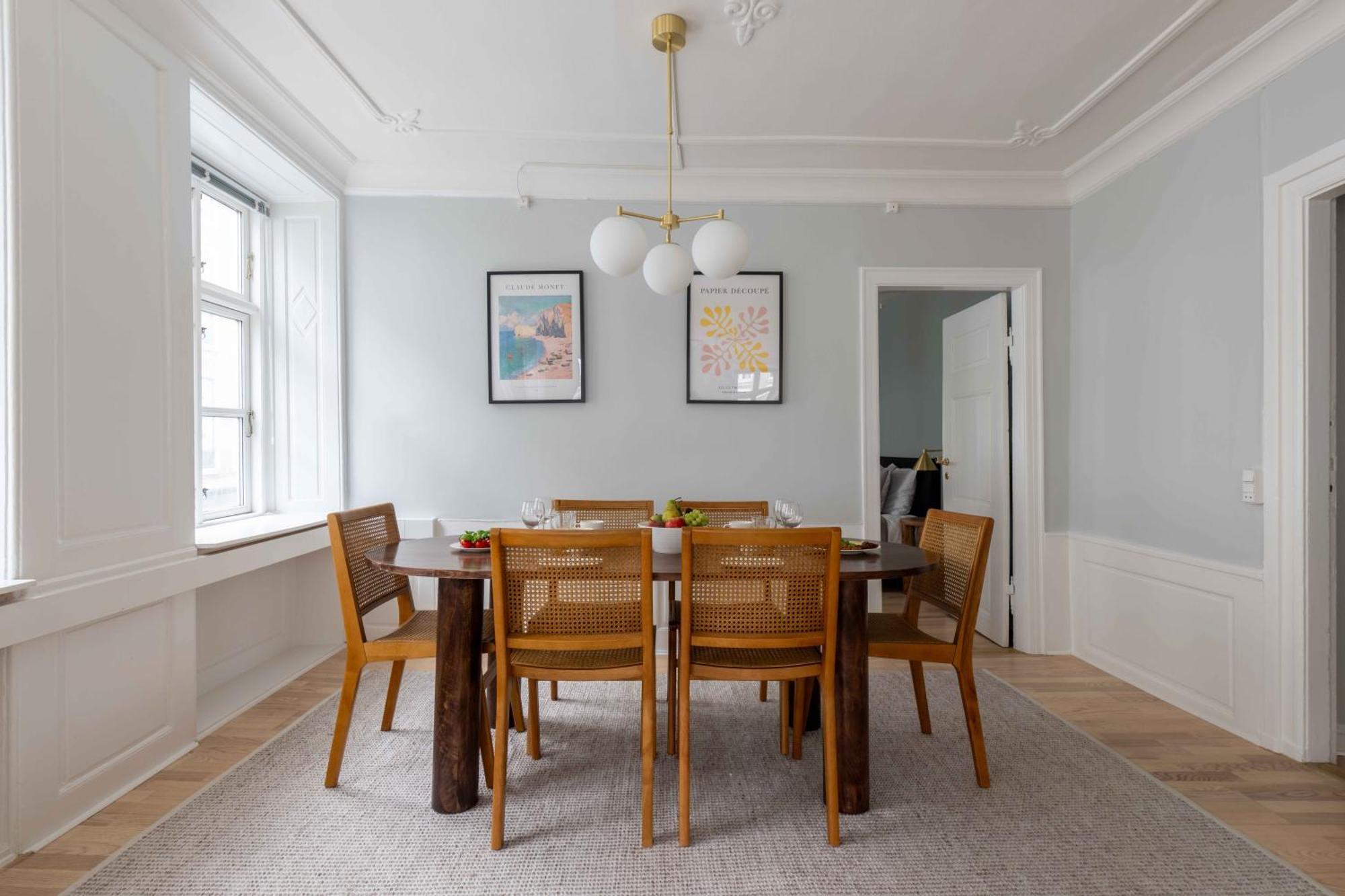 Apartment Spacious Tivoli Gardens W 3 Bedrooms Copenhagen