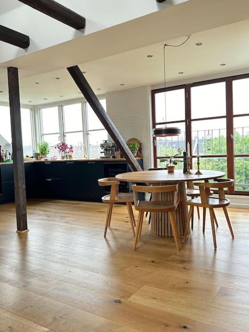 Appartement Penthouse Med Egen Tagterrasse