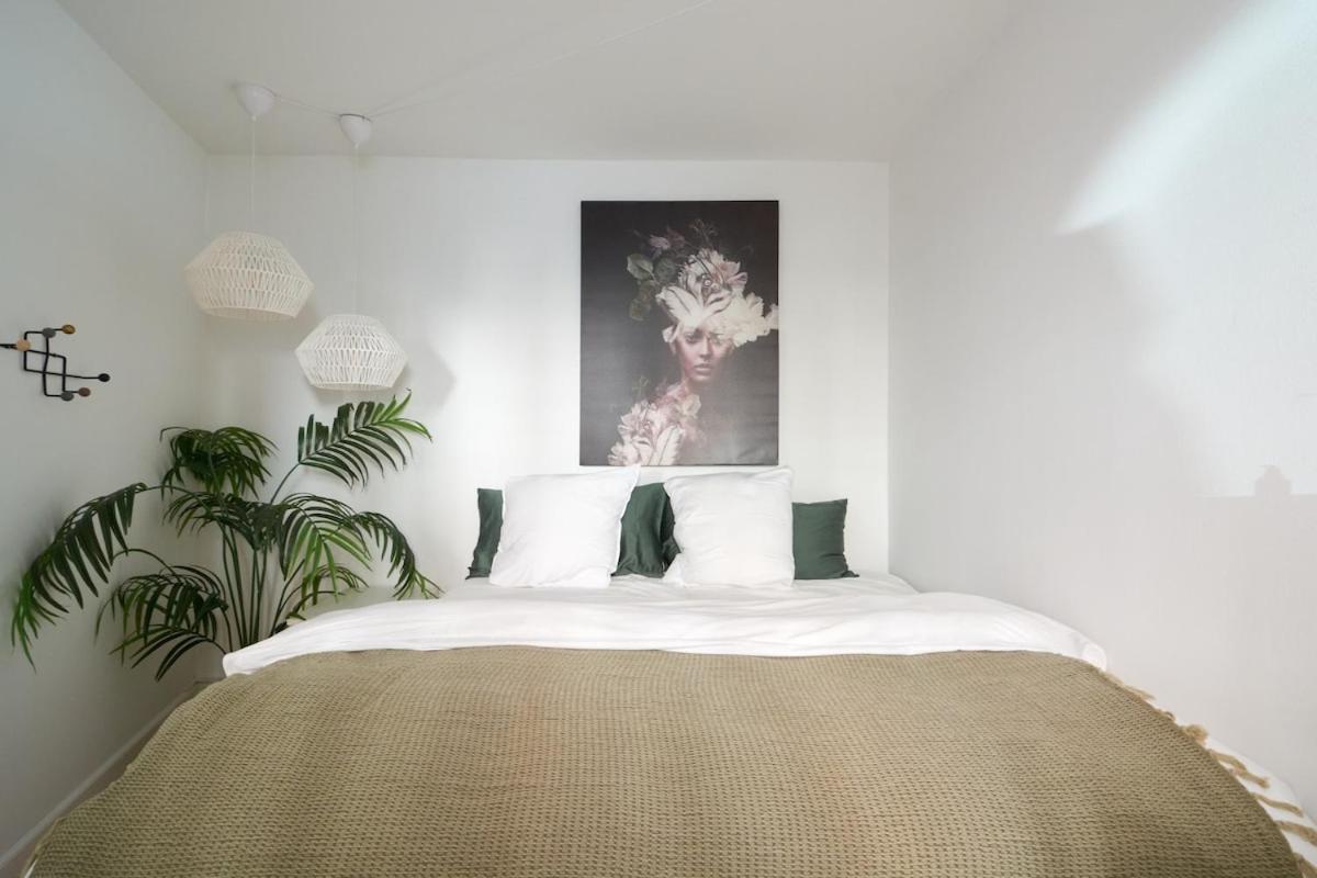 Apartment Danish Hygge Close To The Lakes